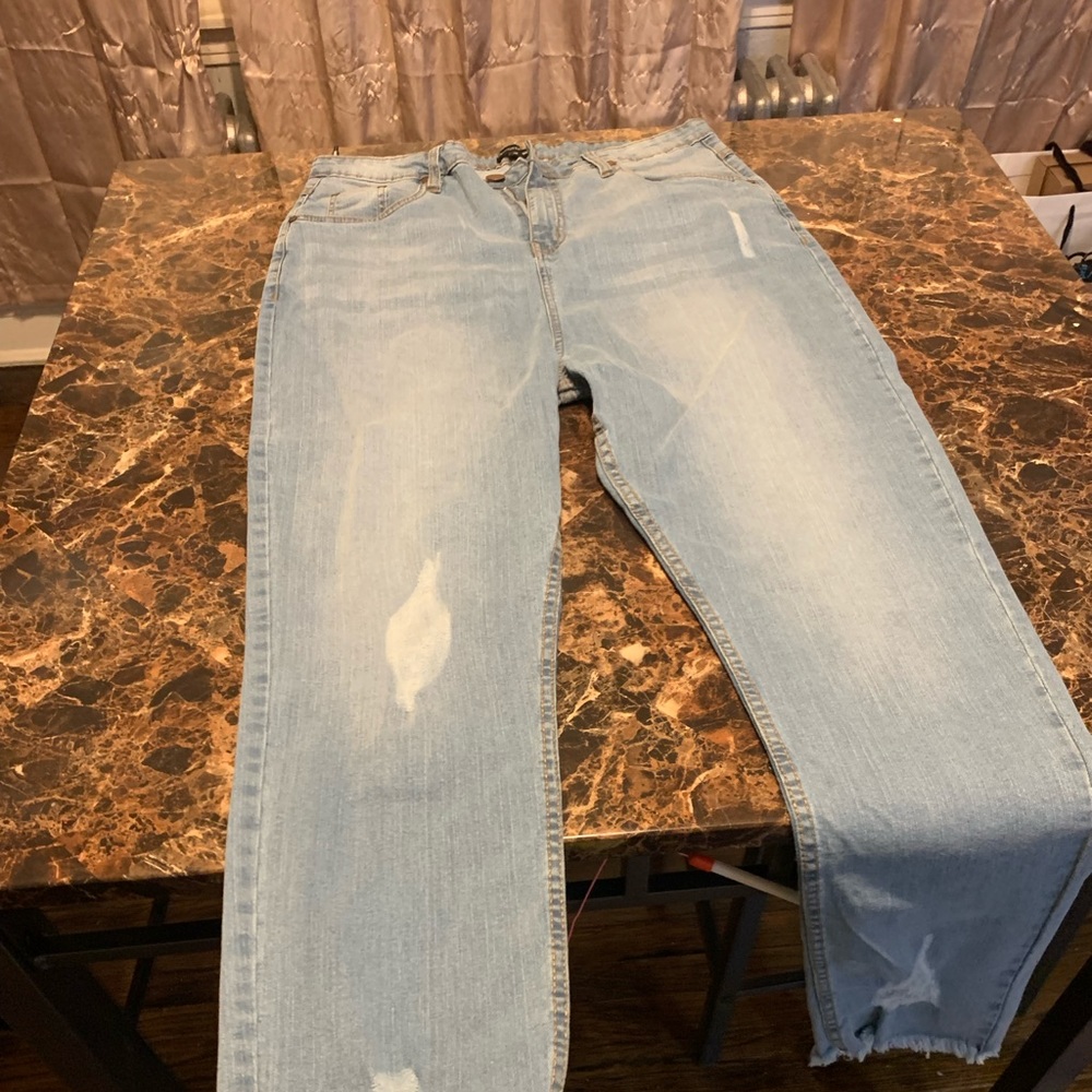 PrettyLittleThing Jeans